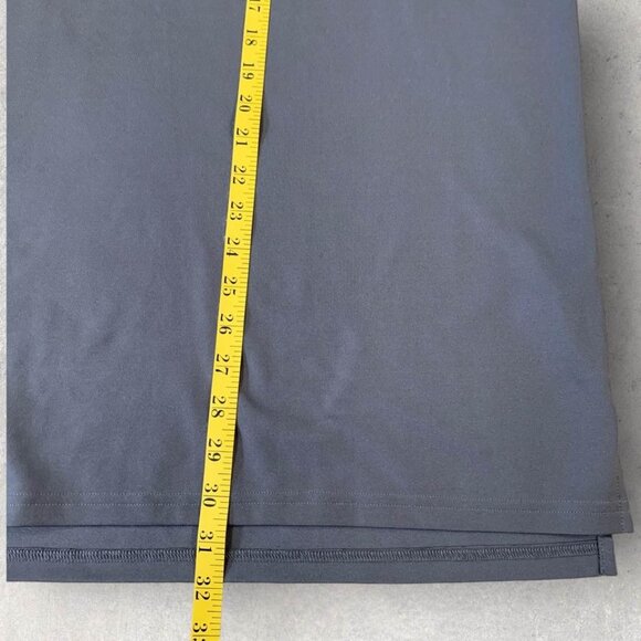 Under Armour Polo Golf Shirt Men’s Size XL Gray Loose Fit Heatgear Cowboy Logo - Picture 4 of 5